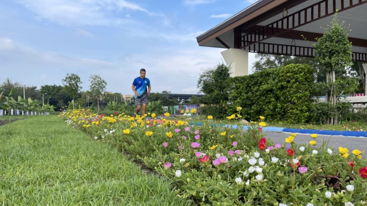 New public park in Khlong Sam Wa area to be available for service in early March.