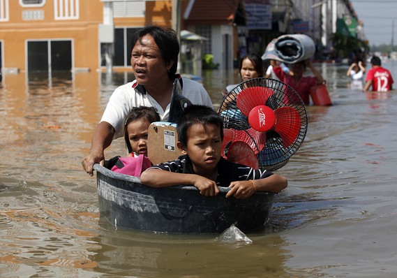 Flooding in the South, Authorities have been assisting flood-affected citizens
