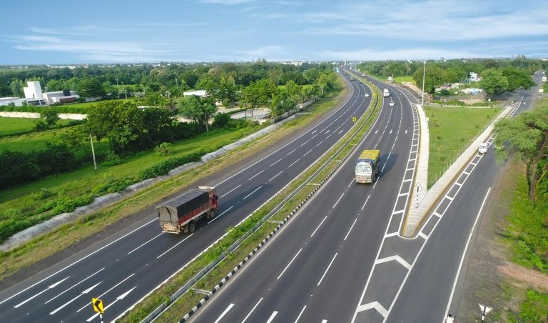 Six-Lane Road that Links Samut Prakan and Chachoengsao Now Operational