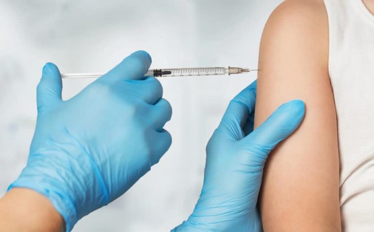 High-Risk Groups Urged to Get Flu Shots