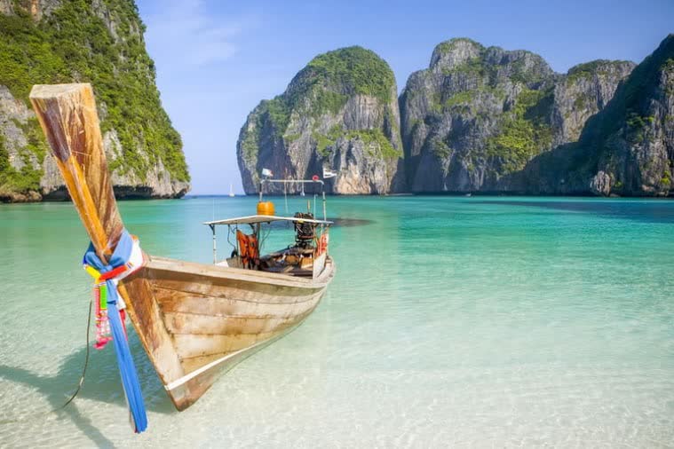 Tourism authorities and businesses are urged to work together to solve the industry’s problems in 2023