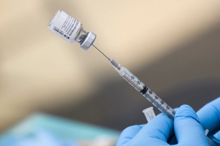 Thailand Offers COVID-19 Boosters as Single Jabs for Entire Year as New Cases Rise After Holidays