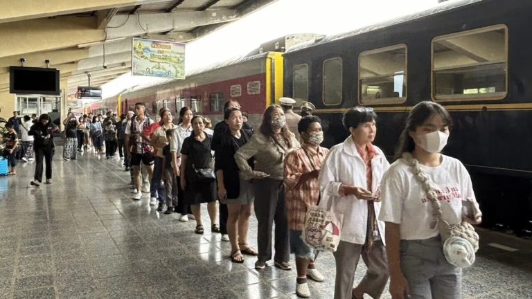 New Bangkok-Vientiane Train Service Begins