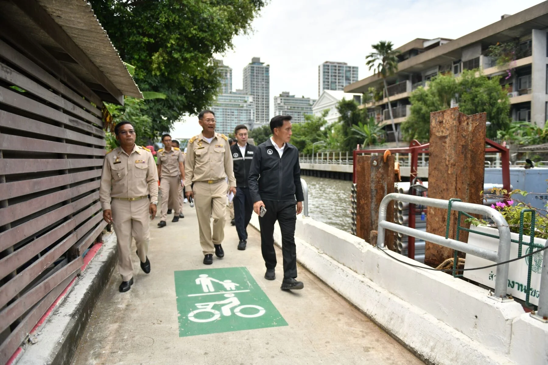 Bangkok unveils 47km canal walkway for safer commuting