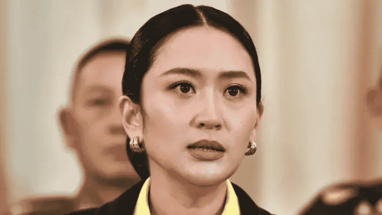 Paetongtarn Vows Full Cooperation Following Court Suspension